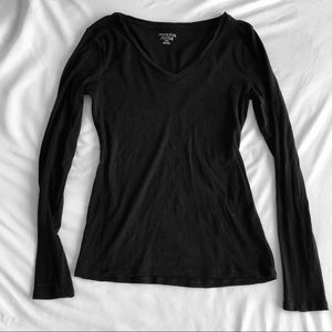 Black V Neck Long Sleeve Tee